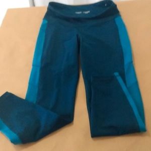 Active wear leggings Old Navy two tone hunter grn/tourquois. OS